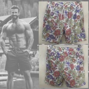 Barney Cools Swim Trunks Small Gently worn 100% nylon 28-36" waist 7" inseam